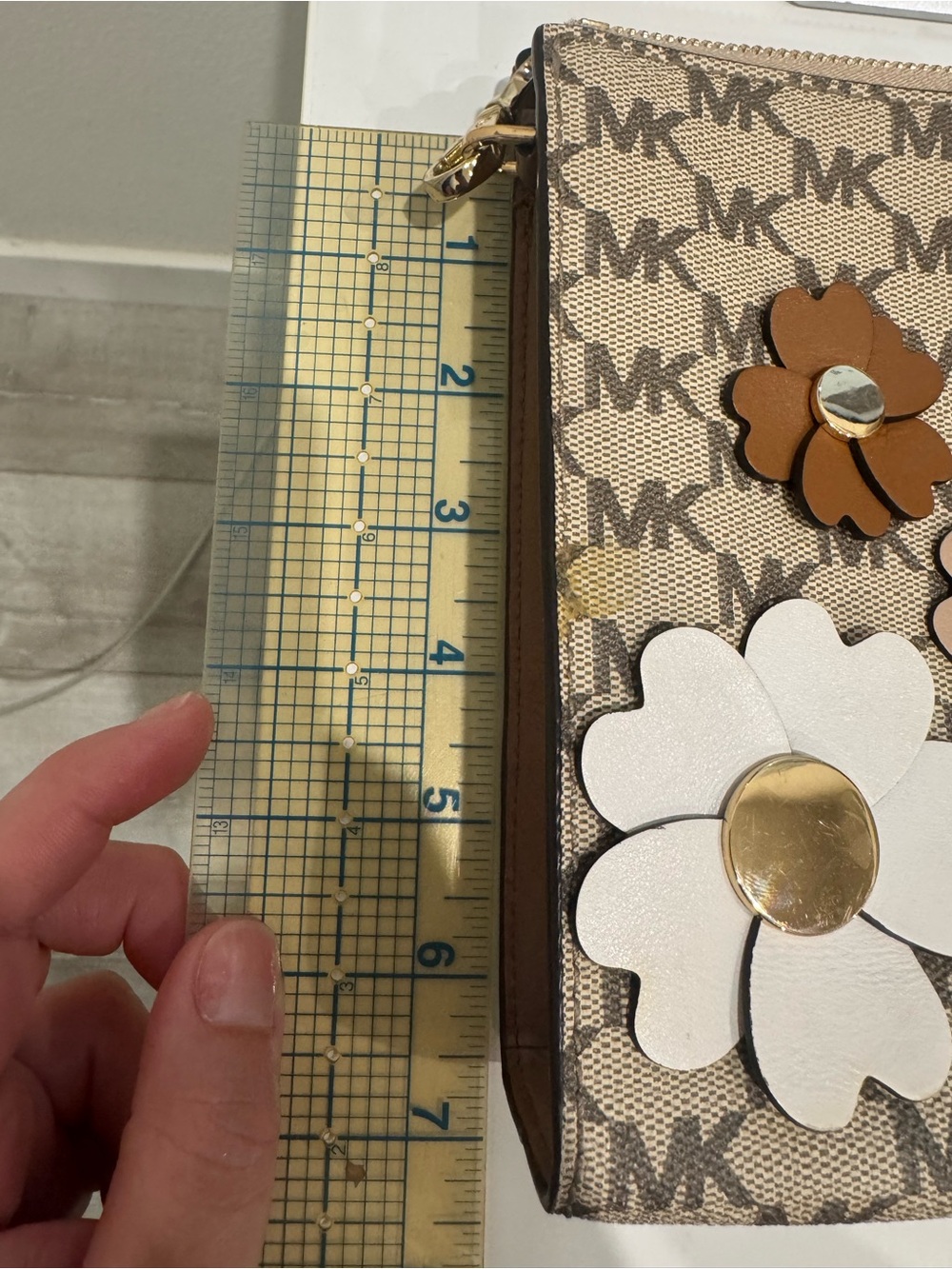 Michael Kors Brown Monogram Floral Appliqué Wristlet - Picture 7 of 8